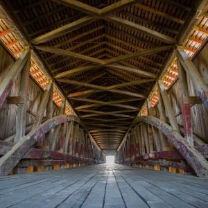 Il ponte coperto di Medora fuori dalla strada statale 235 a Medora.